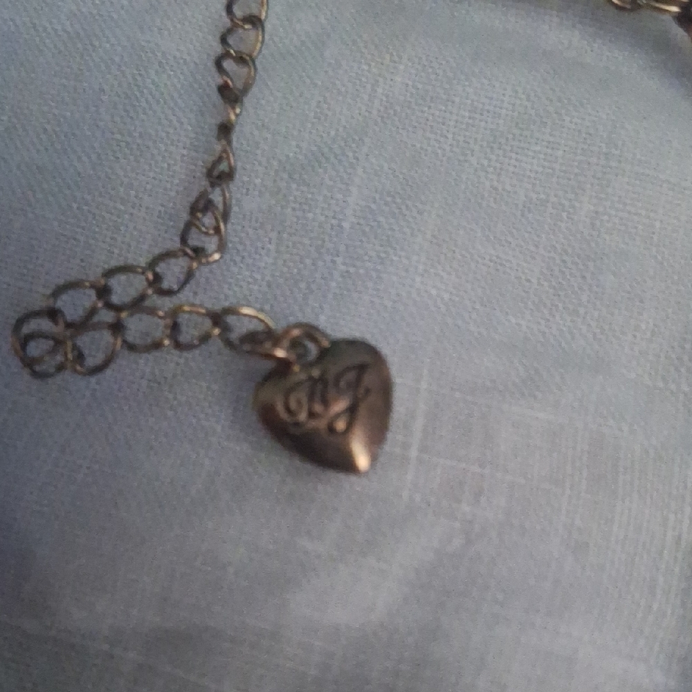 Betsey Johnson Pink and Gold Statement Necklace - Picture 2 of 5